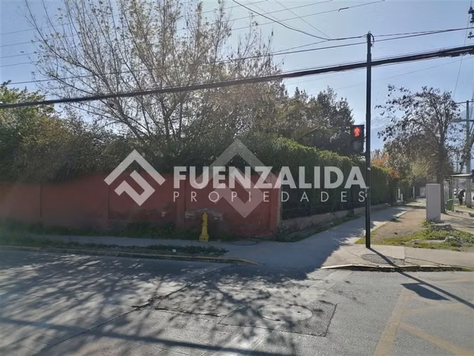 Casa en venta de 6 dorm. en La Florida