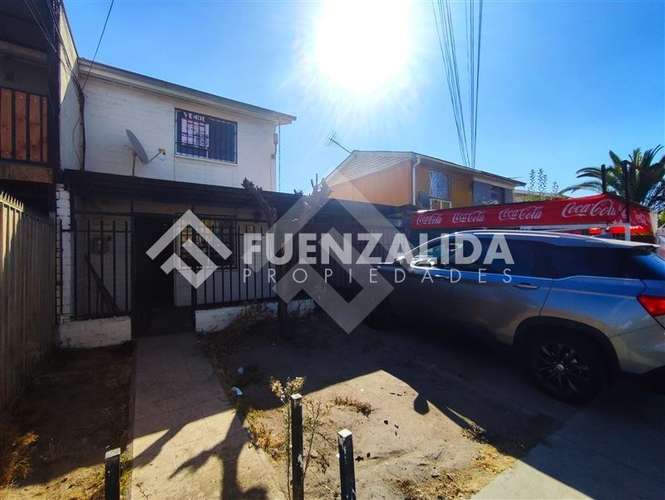 Casa en venta de 2 dorm 2 baños. en Eyzaguirre, Puente Alto