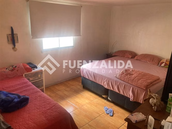 Casa en venta de 3 dorm. 1 baño, La Granja