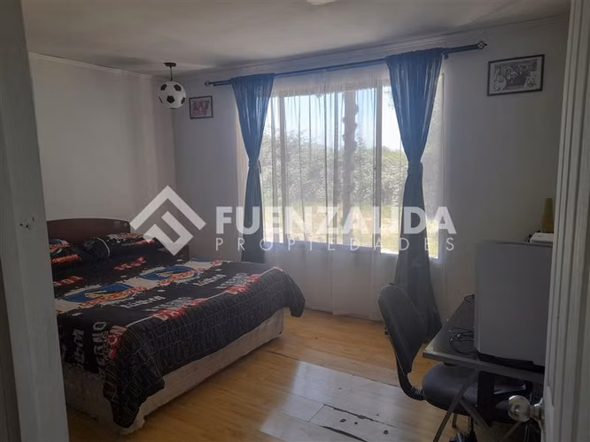 CASA AISLADA EN VENTA .4 DORMITORIOS 3 BAÑOS - Imagen 9