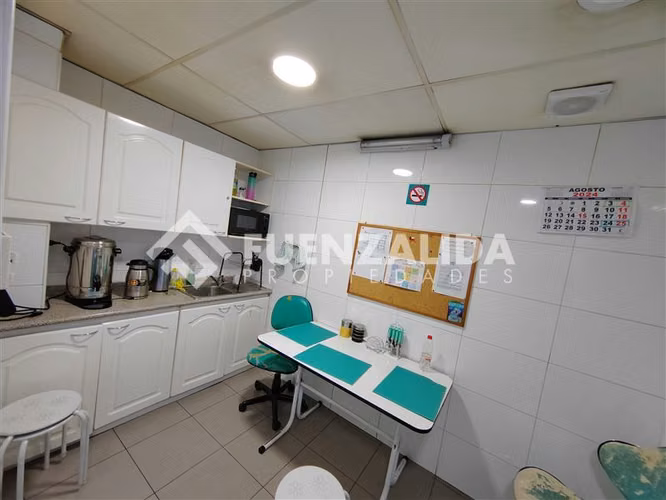 Local Comercial en arriendo en Providencia - Imagen 12