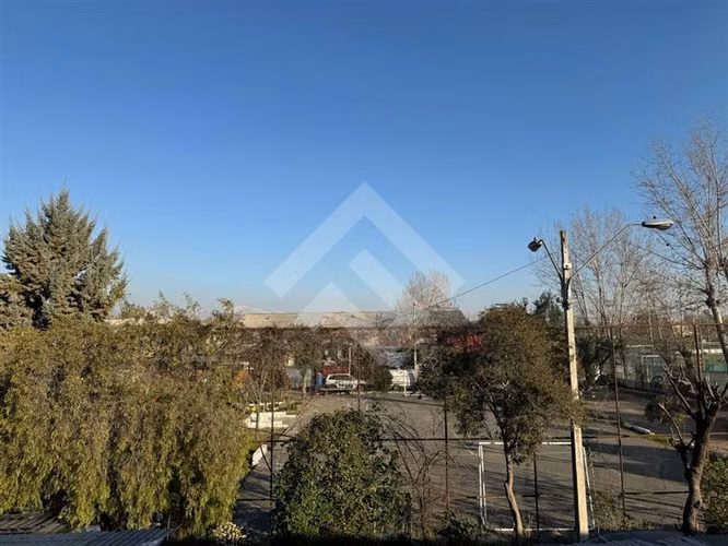 Casa en venta de 3 dorm. en La Florida