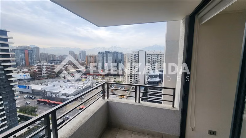 Depto en venta de 1 dorm. a pasos Metro irarrazaval en Ñuñoa