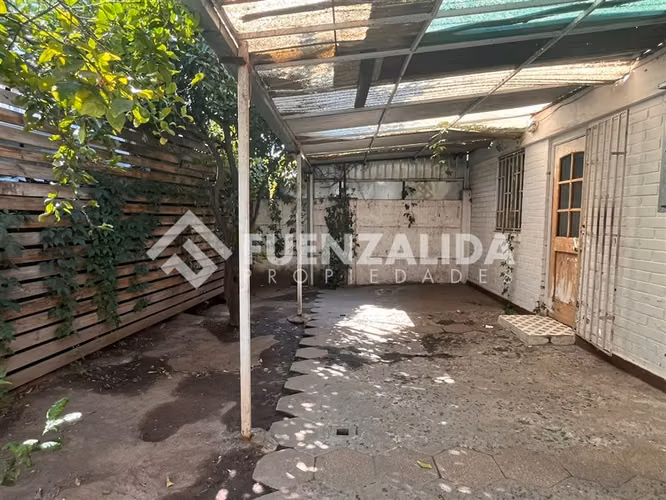 Casa en venta de 4 dorm. en La Reina