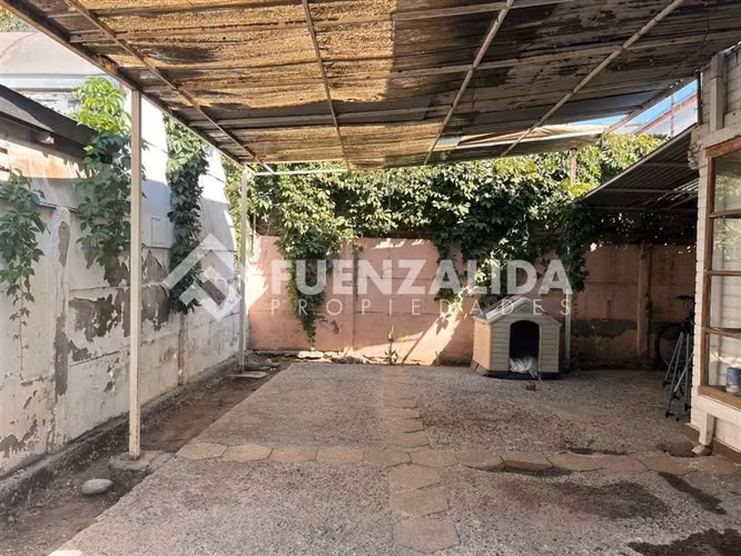 Casa en venta de 4 dorm. en La Reina