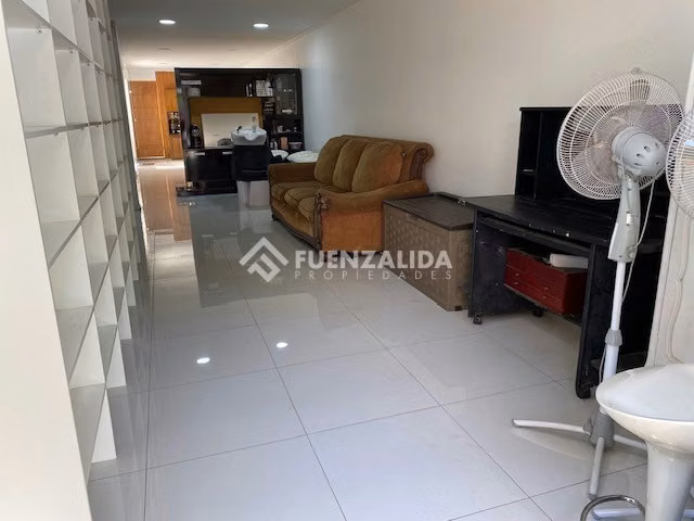 Casa en venta de 4 dorm. en La Reina