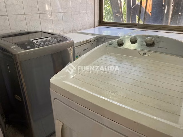 Casa en venta de 4 dorm. en La Reina