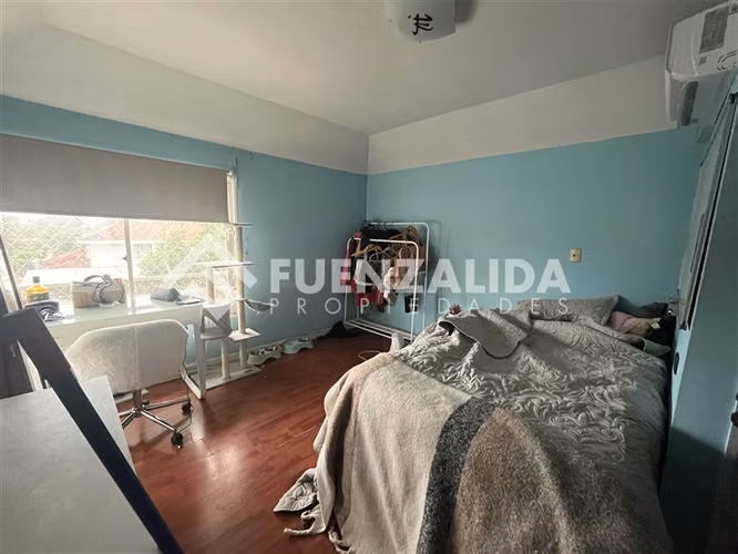 Casa en venta de 5 dorm. en La Florida