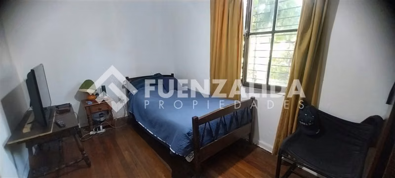 Casa en venta. La Reina de 3 dorm. 2 B. UF10.600.Remodelar