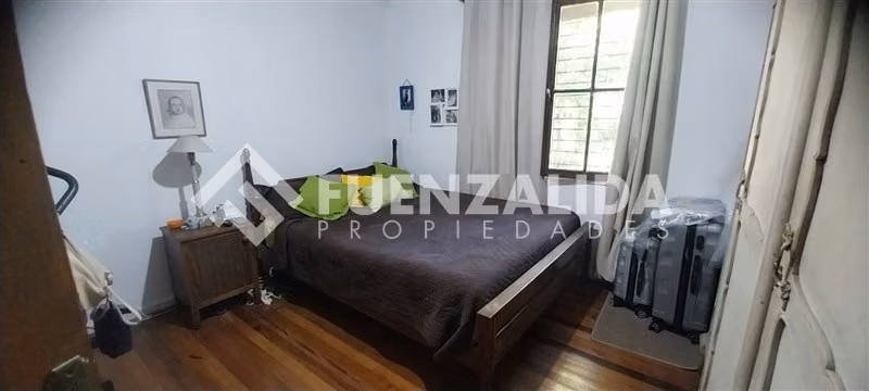Casa en venta. La Reina de 3 dorm. 2 B. UF10.600.Remodelar