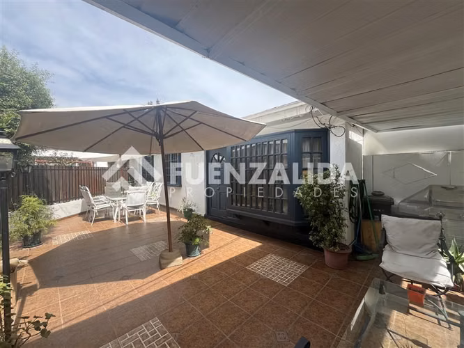Casa en venta de 3 dorm. en Ñuñoa