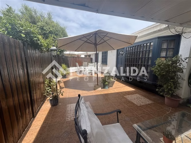 Casa en venta de 3 dorm. en Ñuñoa