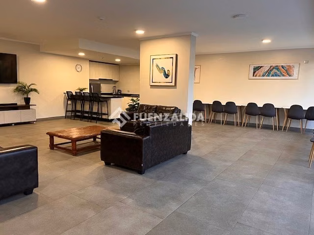 Departamento en venta de 2 dorm. en La Reina