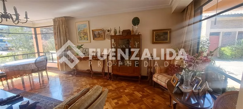 Sitio en venta en La Reina