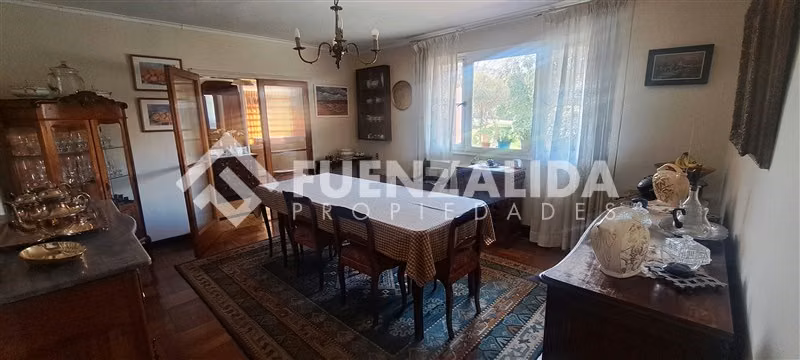 Sitio en venta en La Reina