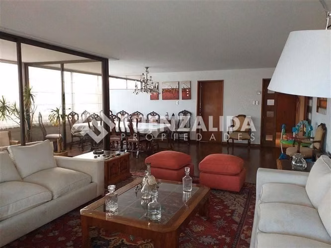 Departamento en venta de 3 dorm. en Vitacura