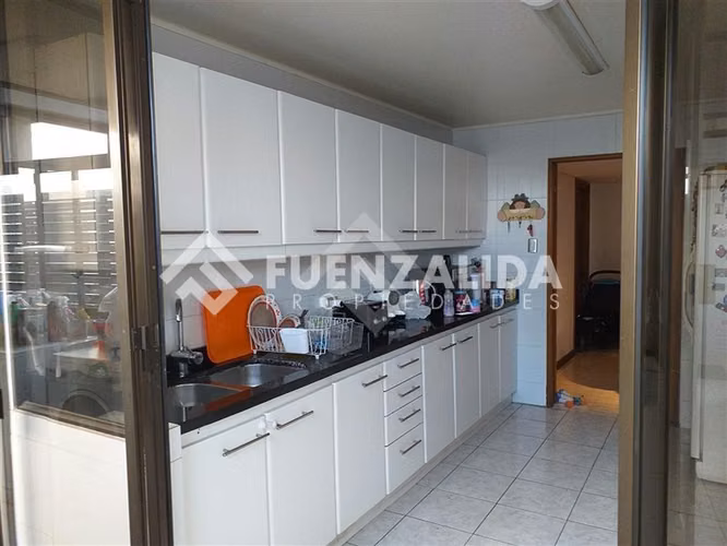 Departamento en venta de 3 dorm. en Vitacura