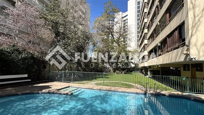 Departamento en venta de 3 dorm. en Vitacura