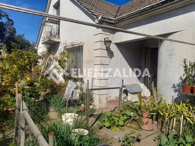 Casa en venta de 5 dorm. en Ñuñoa