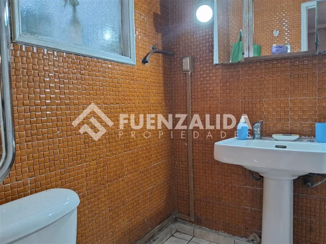Chalet aislado en venta de 4 dorm. en Ñuñoa