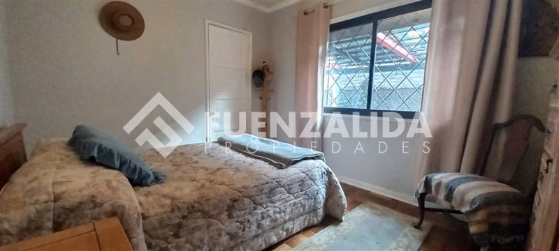 Casa en venta de 6 dorm. en La Reina