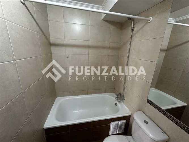 Depto en arriendo de 2 dorm. con estacionamiento en Santiago