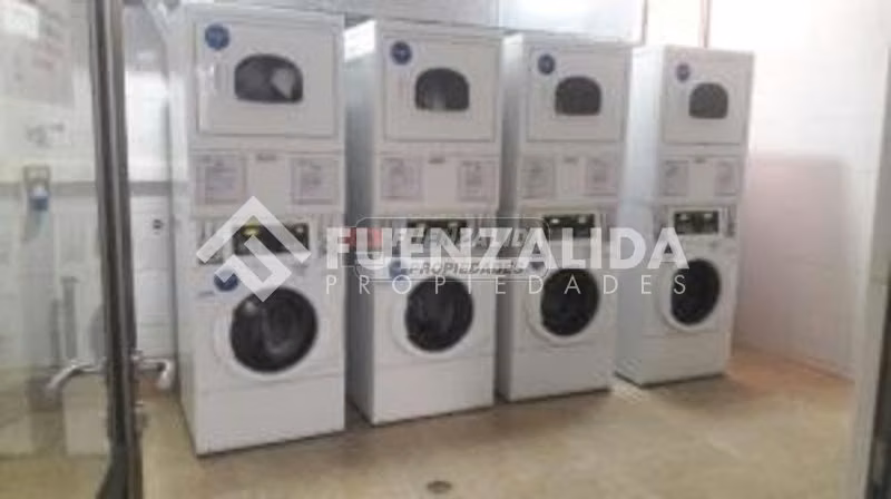 Depto en arriendo de 2 dorm. con estacionamiento en Santiago