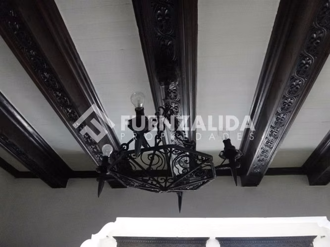 Casa en venta de 5 dorm. 6 baños en Providencia UF 16.000.