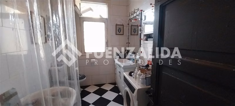 Casa en venta de 5 dorm. 6 baños en Providencia UF 16.000.