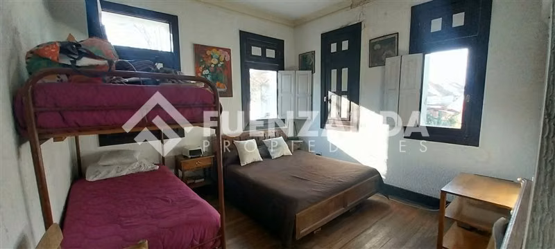 Casa en venta de 5 dorm. 6 baños en Providencia UF 16.000.