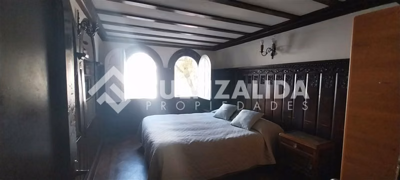 Casa en venta de 5 dorm. 6 baños en Providencia UF 16.000.