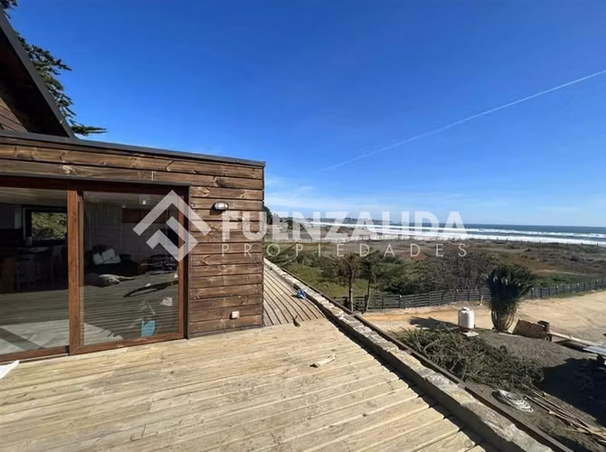 Casa en venta de 7 dorm. en Pichilemu