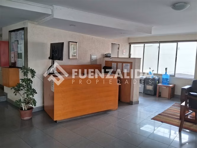 Gran departamento en venta de 4 dorm. en Recoleta