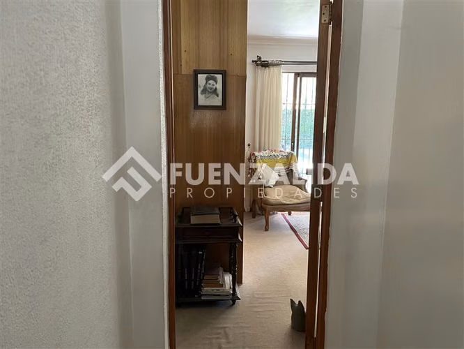 Casa tipo Chalet con 5 dormitorios en La Reina