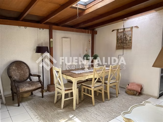 Casa tipo Chalet con 5 dormitorios en La Reina