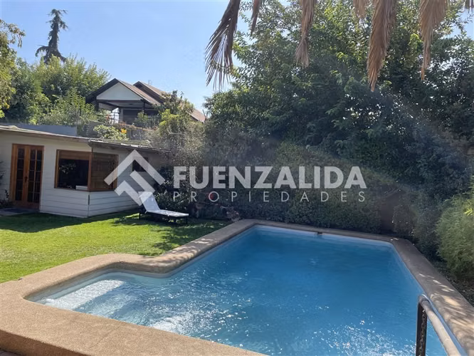 Casa tipo Chalet con 5 dormitorios en La Reina