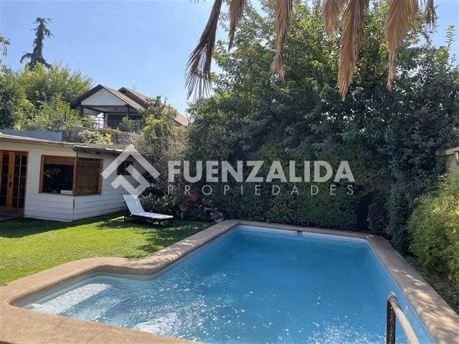 Casa tipo Chalet con 5 dormitorios en La Reina