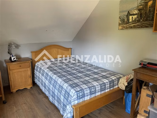 Casa en San Carlos Apoquindo 5 dorm. 4 baños en Las Condes