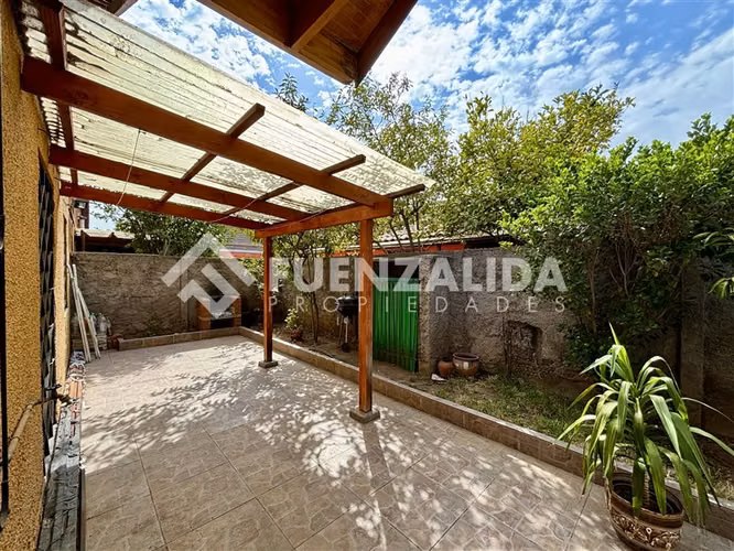 Casa en venta de 4 dorm. en Macul