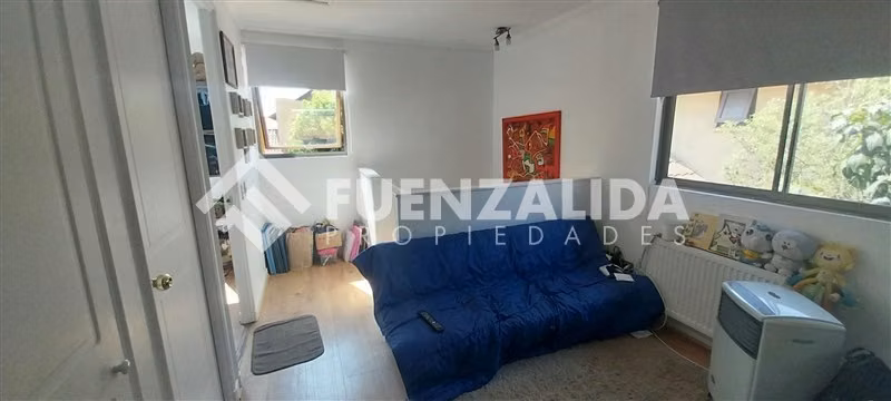 Casa en venta de 4 dorm. en Peñalolén