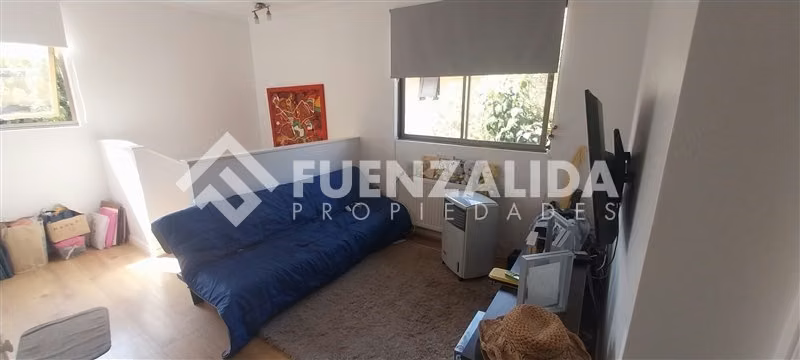 Casa en venta de 4 dorm. en Peñalolén
