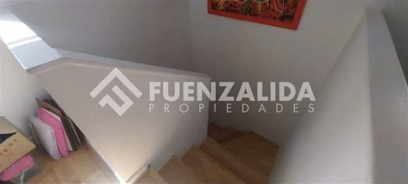 Casa en venta de 4 dorm. en Peñalolén