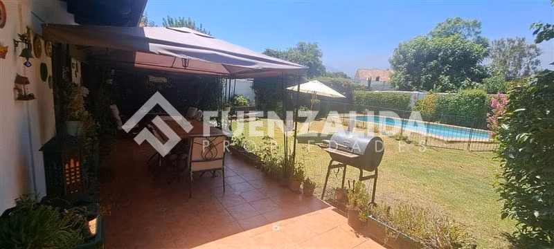 Casa en venta de 4 dorm. en La Reina