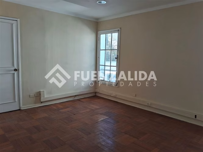 Casa en venta de 10 dorm. en Providencia - Imagen 5