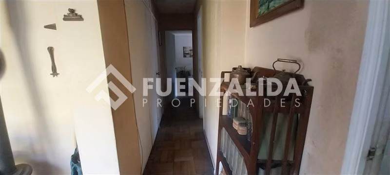 Casa en venta de 5 dorm. 3 baños. 460 /152 mts. Providencia