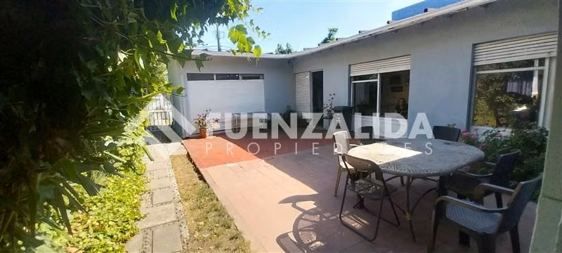 Casa en venta de 5 dorm. 3 baños. 460 /152 mts. Providencia