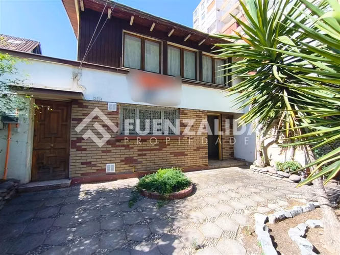 Venta casa Plaza Ñuñoa 403m/156 m. 5 dorm. UF12.100