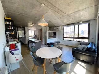 Departamento en venta de 3 dorm. en La Reina