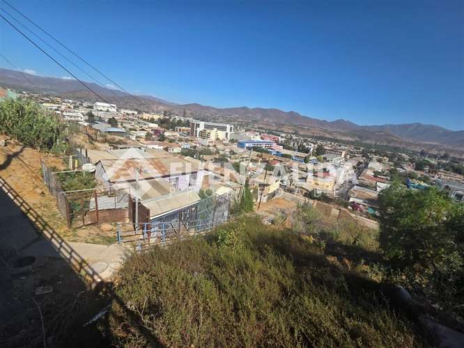 Sitio en venta sector urbano, 903m2 en Ovalle