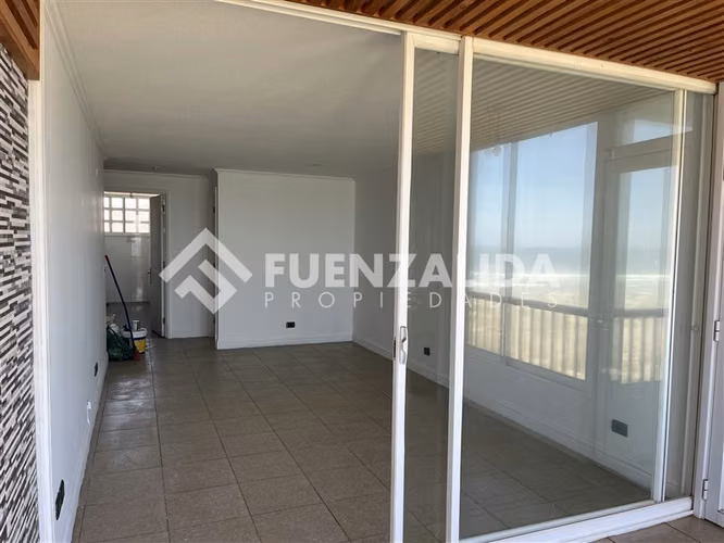Departamento en venta de 3 dorm.2 baños en La Serena Golf - Imagen 9